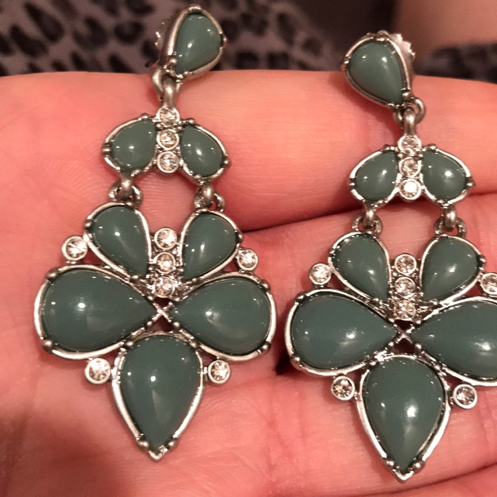 Lia Sophia green dangle earrings